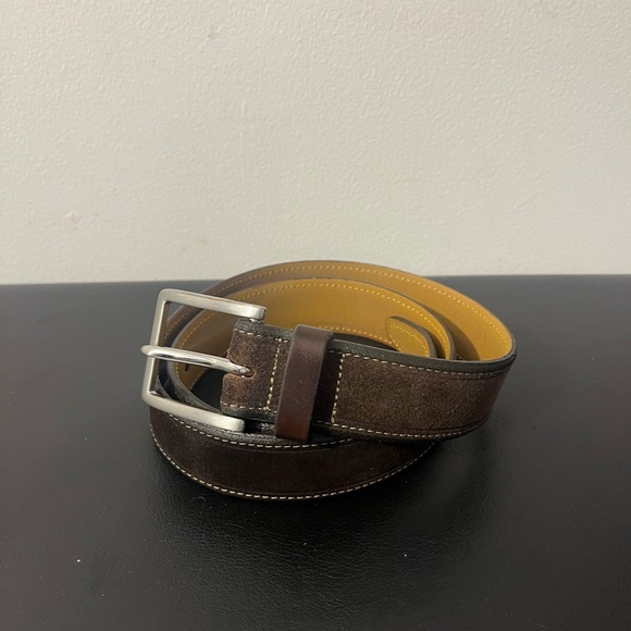 Johnston & Murphy brown suede belt, size 32 - Picture 1 of 2